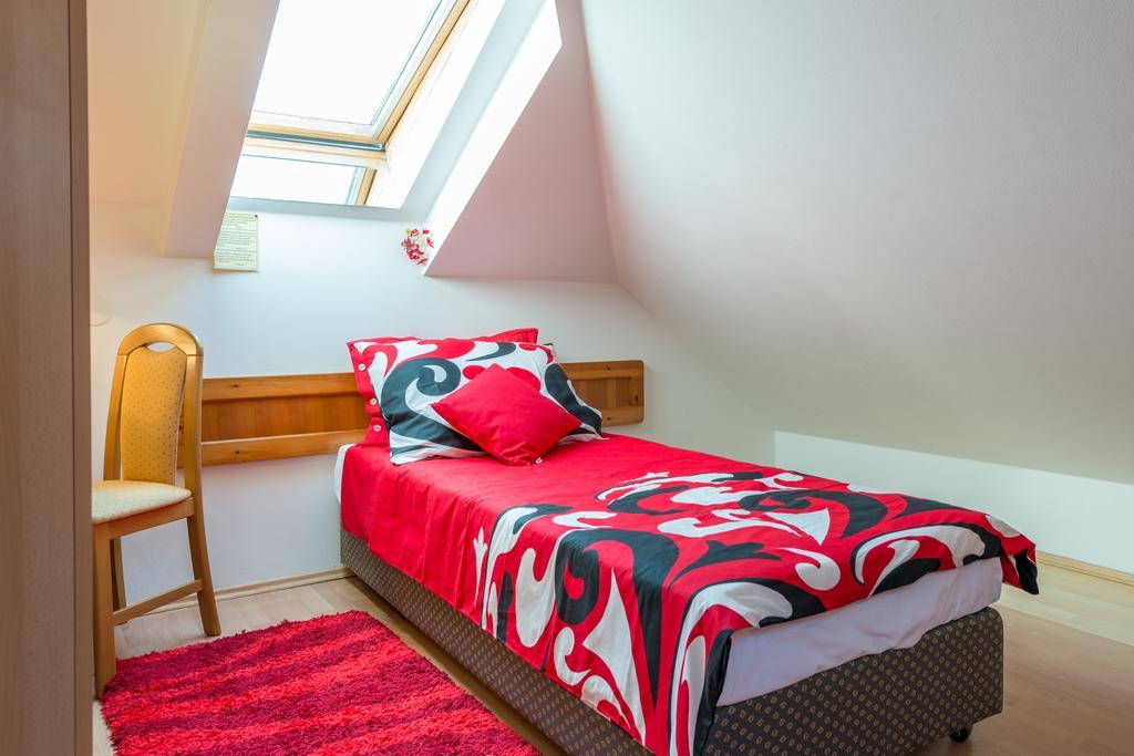 Apartment Tomic Дубровник Екстериор снимка